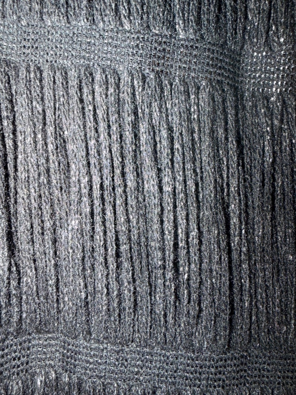 Vera Wang black metallic yarn coat. See measurements - Picture 3 of 13